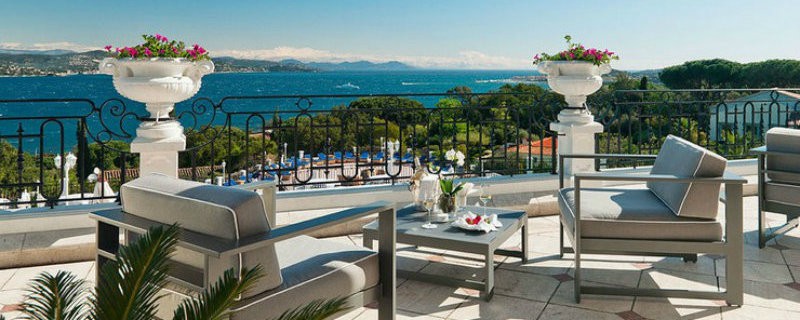 coveted-Top-Interior-Designers- Fine-Rooms-villa-belrose3