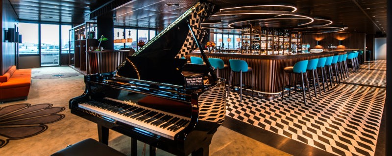 George - the Exquisite Rooftop Restaurant in Zurich piano