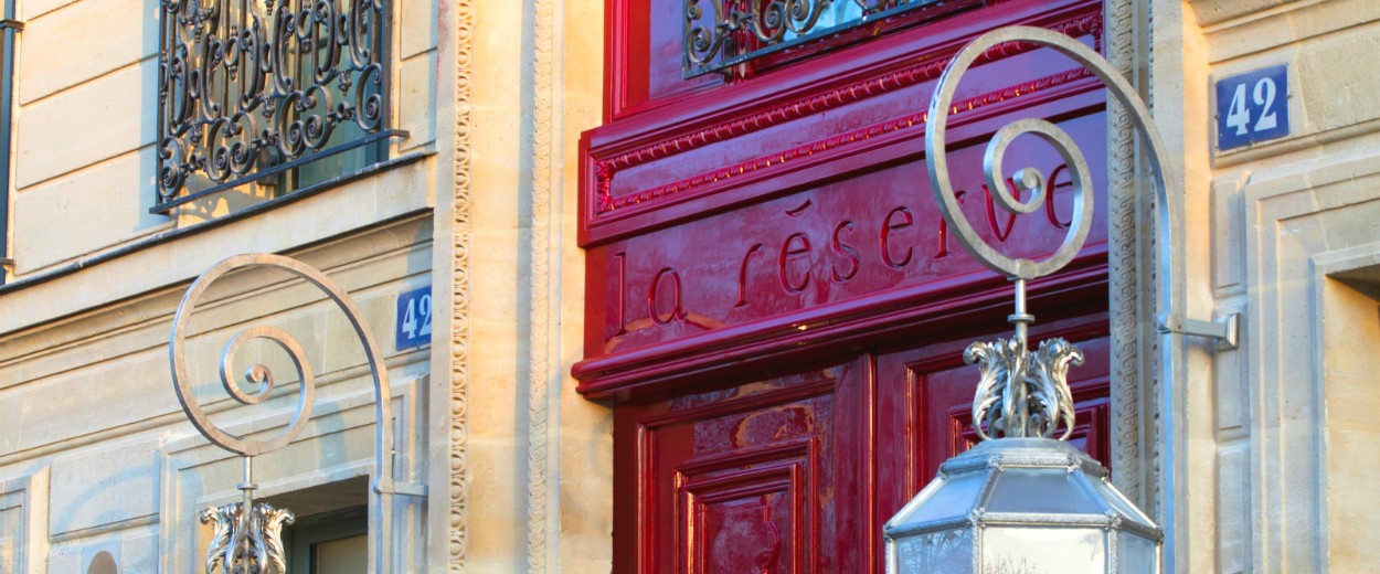 La-Reserve-Paris-Hotel-Hotel-Entrance