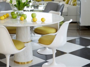 agra-white-marble-round-dining-table