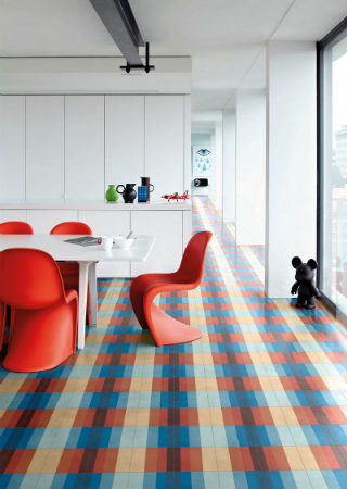 David Rockwell Designs Incredible Tile Collection. To see more news about outdoor furniture, subscribe our newsletter right now! #bisazza #davidrockwell #rockwellgroup #tonalcollection #cementilescollection #italianluxurydesign #luxurytiles #luxuryflooring #luxurybrands