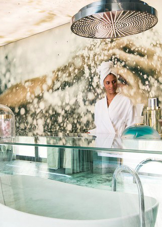 Bathe in the Unique Beautique WC Hotel. To see more news about travel, subscribe our newsletter right now! #beautiquewchotel #thebeautiquehotels #portuguesehotels #luxuryhotels #lisbonhotels #besthotels #bestboutiquehotels #wcbythebeautiquehotels