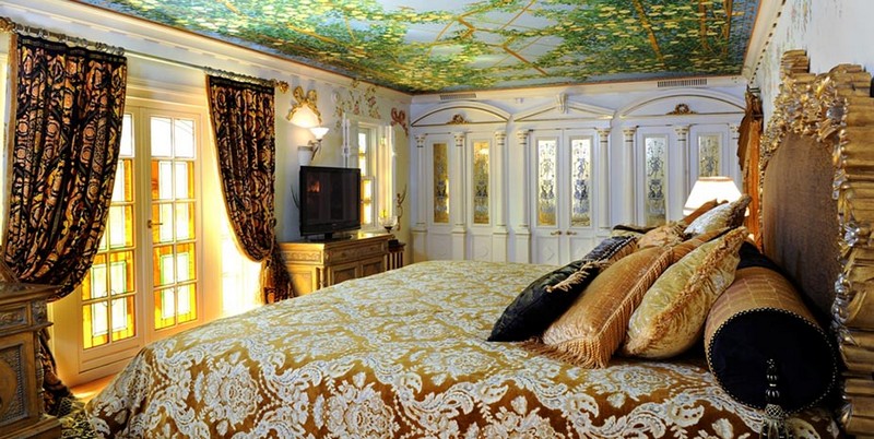 Book a Suite at The Villa, the Former Gianni Versace Mansion - Covet ...