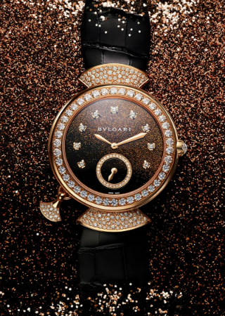 Bvlgari Sets World Record with the Diva Finissima Minute Repeater. To see more news about luxury watches, subscribe our newsletter right now! #bvlgari #divafinissimaminuterepeater #bvlgariworldrecord #finissimominuterepeater #baselworld2018 #luxurybrands #luxurywatches #jewellerywatches