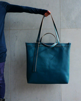 HIC EST FABER Brings Amazing Craftsmanship to Milan Design Week 2018. To see more news about design events, subscribe our newsletter right now! #milandesignweek2018 #fuorisalone #salonedelmobilemilano #tortonadesignweek #tortonadesigndistrict #hicestfaber #craftsmanship #luxurydesigners