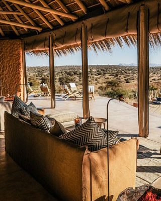 Luxury Travel Guide: Oomanda, a Luxury Safari Lodge by Zannier Hotels ➤ #covetedmagazine #luxuryshoppingguide #luxuryjewelrybrand #newcollection #luxurybrands ➤ www.covetedition.com ➤ @covetedmagazine @bocadolobo @delightfulll @brabbu @essentialhomeeu @circudesign @mvalentinabath @luxxu @covethouse_ @rug_society @pullcast_jewelryhardware @bybrabbucontract