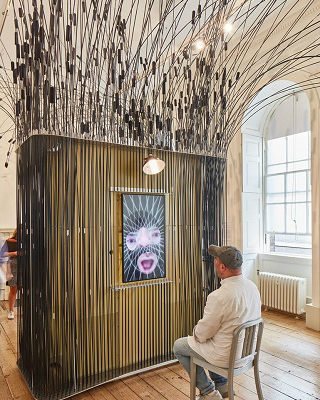 Most Impressive Design Projects Spotted At London Design Festival 2018 ➤ #covetedmagazine #interiordesign #homedecor #luxuryinteriors #marblecollection #hottestdesigntrends ➤ www.covetedition.com ➤ @covetedmagazine @bocadolobo @delightfulll @brabbu @essentialhomeeu @circudesign @mvalentinabath @luxxu @covethouse_ @rug_society @pullcast_jewelryhardware @bybrabbucontract
