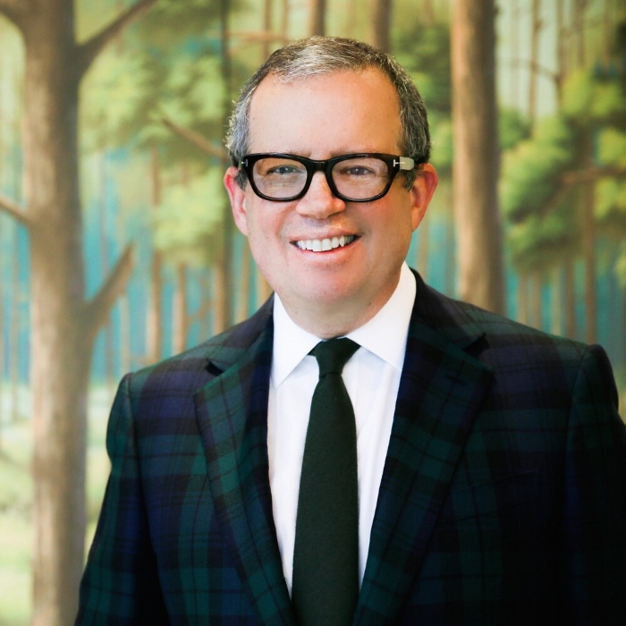 ALEX PAPACHRISTIDIS, A DESIGN TASTEMAKER