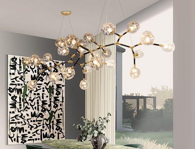 neutral dining area with luxurious chandelier