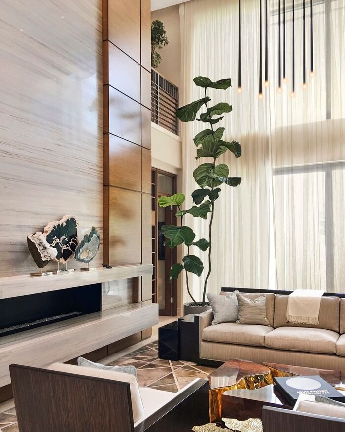 How To Upgrade Your Interior With These Exclusive Center Tables