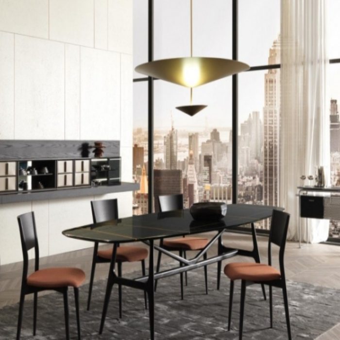 MadamW: A Luxury Showroom In Lituania