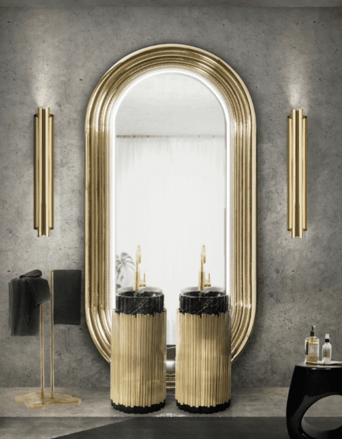 golden freestand