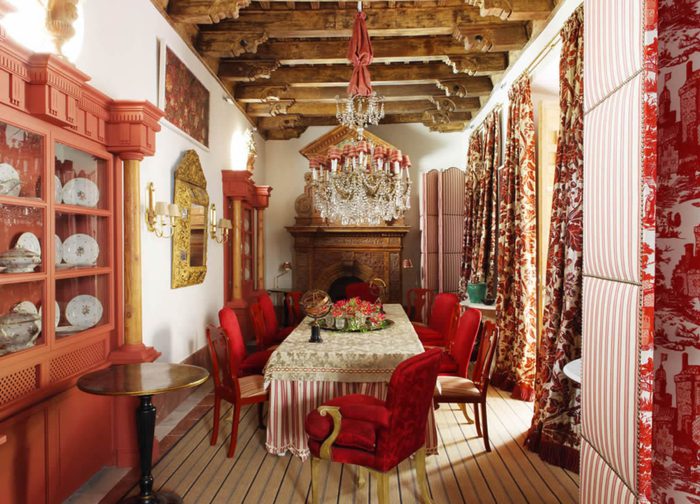 Lorenzo Castillo: A Spanish Designer's Love For Antiques