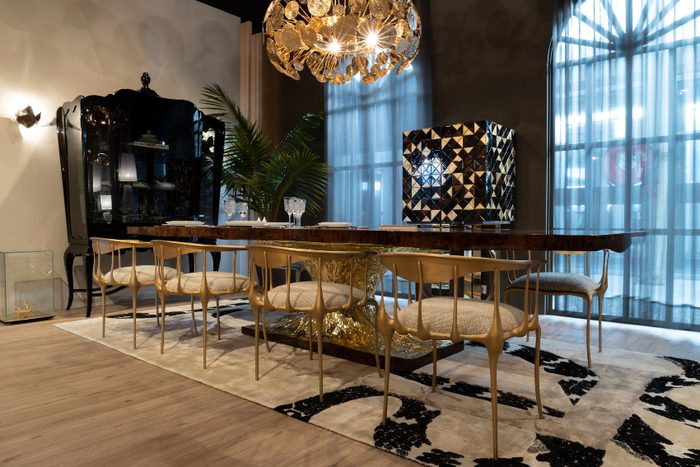 ready-to-ship-dining-tables-for-luxury-dining-rooms